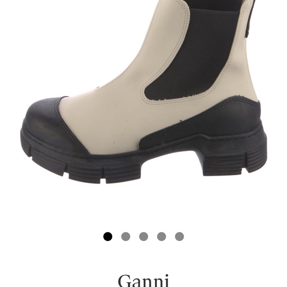 Ganni - Picture 2 of 9